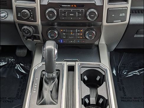 Used 2020 Ford F150 Lariat AWD/4WD image 22