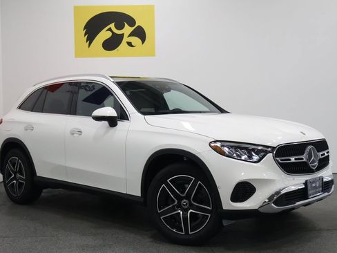 New 2026 Mercedes-Benz GLC 300 4MATIC image 2