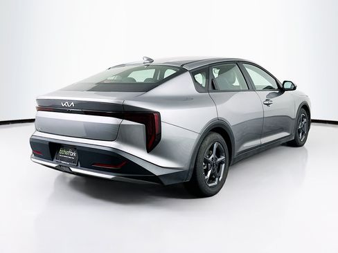 Used 2025 Kia K4 FWD image 9