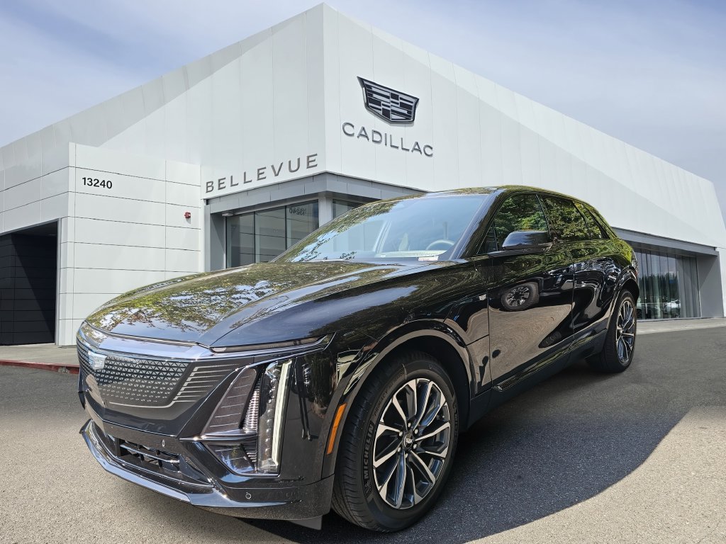 New 2027 Cadillac Lyriq Sport AWD/4WD image 3