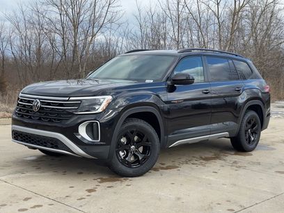 New 2026 Volkswagen Atlas Peak Edition