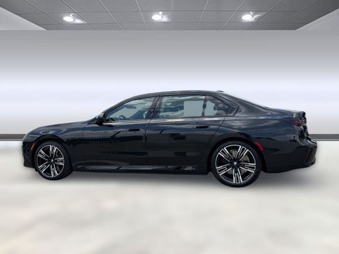New 2026 BMW i7 xDrive60 AWD/4WD image 2