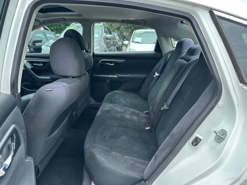 Used 2014 Nissan Altima 2.5 SV w/ Convenience Package FWD image 15