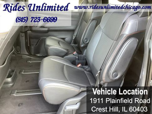 Used 2024 Toyota Sienna XSE w/ XSE Plus Package AWD/4WD image 27