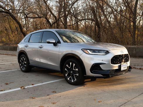 Used 2026 Honda HR-V EX-L image 2