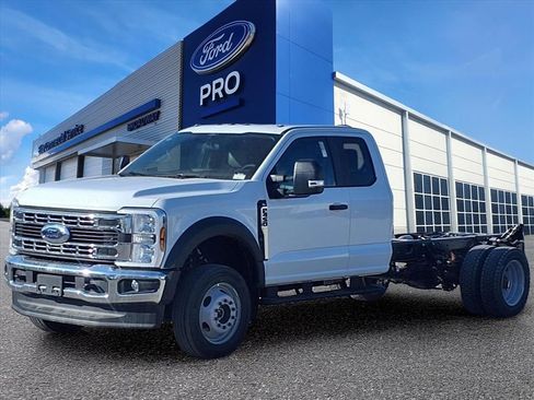 New 2026 Ford F450 XL w/ XL Chrome Package image 28