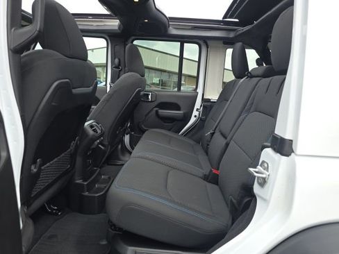 Used 2025 Jeep Wrangler Unlimited Rubicon 4xe w/ Safety Group AWD/4WD image 41