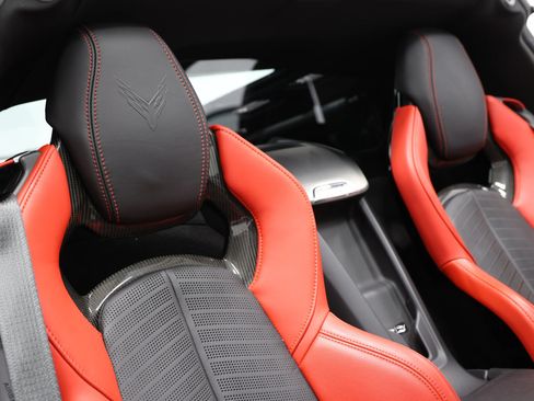 Used 2020 Chevrolet Corvette Stingray Preferred Cpe w/ 2LT Preferred Equipment Group RWD image 81