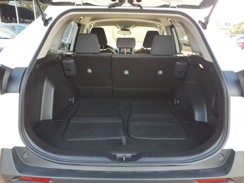 Used 2025 Toyota RAV4 LE AWD/4WD image 23
