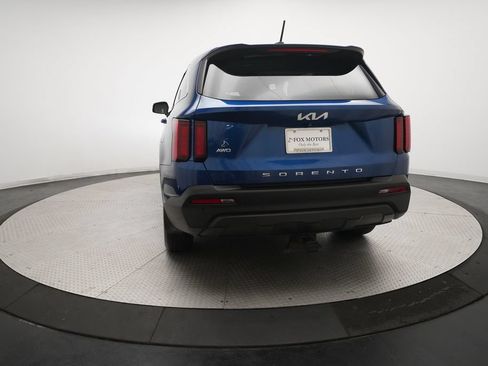 Used 2022 Kia Sorento LX AWD/4WD image 32