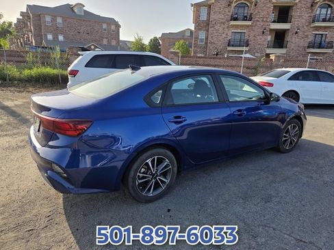 Used 2023 Kia Forte LXS w/ LXS Technology Package FWD image 9