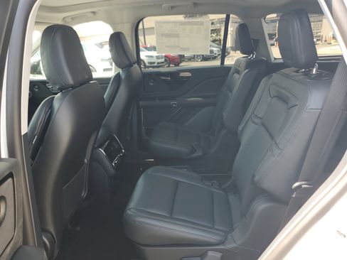 New 2026 Lincoln Aviator Reserve image 23