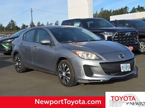 Used 2013 MAZDA MAZDA3 i SV w/ Convenience Pkg image 1