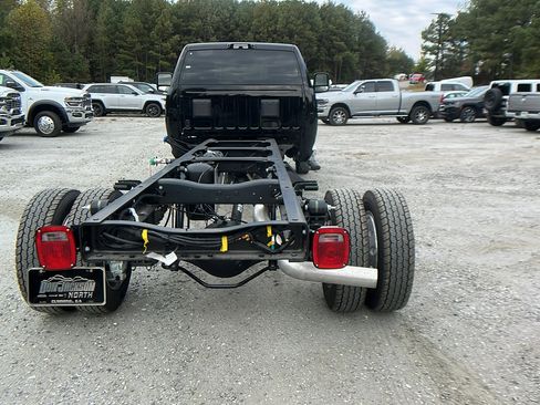 New 2025 RAM 5500 2WD Regular Cab image 9