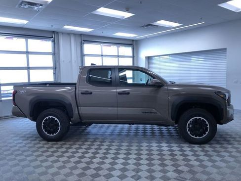 New 2026 Toyota Tacoma TRD Off-Road AWD/4WD image 27