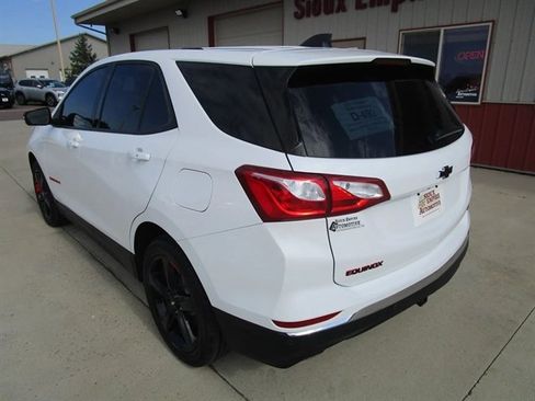 Used 2019 Chevrolet Equinox LT AWD/4WD image 9