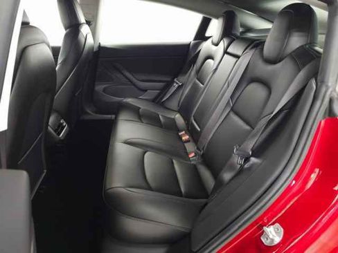 Used 2019 Tesla Model 3 Long Range image 33