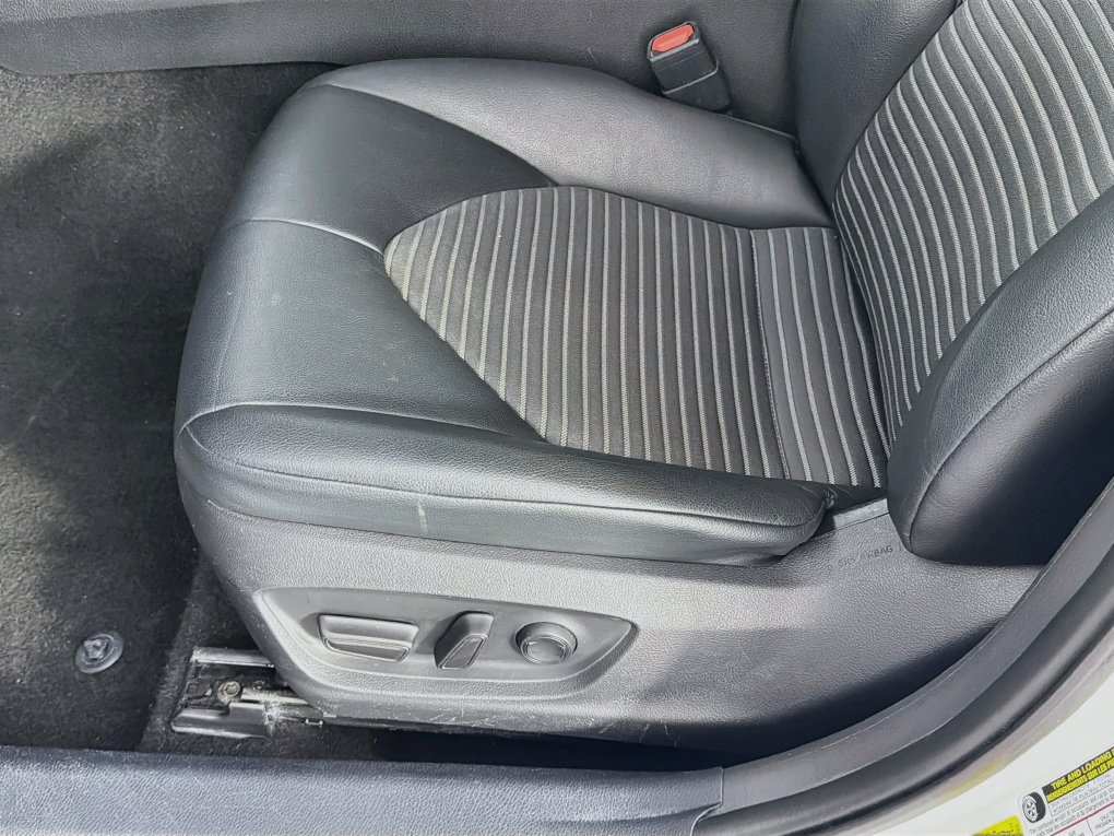 Used 2021 Toyota Camry SE FWD image 23