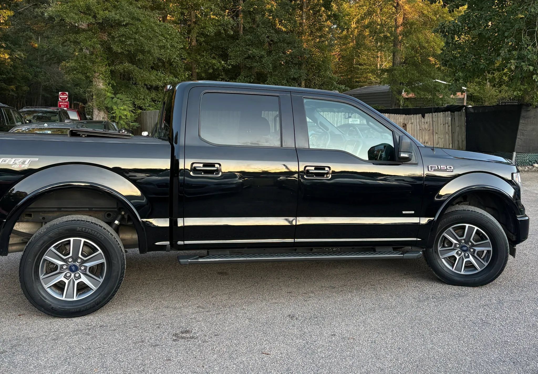 Used 2017 Ford F150 XLT w/ Equipment Group 302A Luxury AWD/4WD image 7