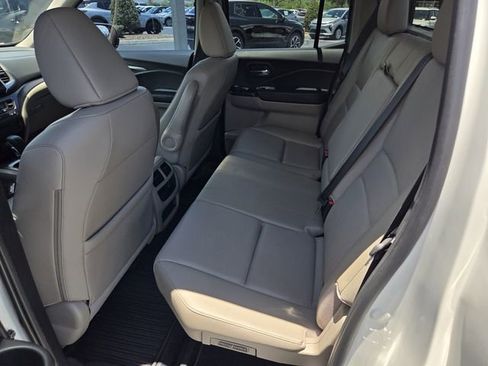Used 2019 Honda Ridgeline RTL-T image 11
