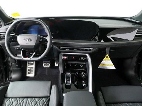 New 2025 Audi SQ5 Premium Plus image 19