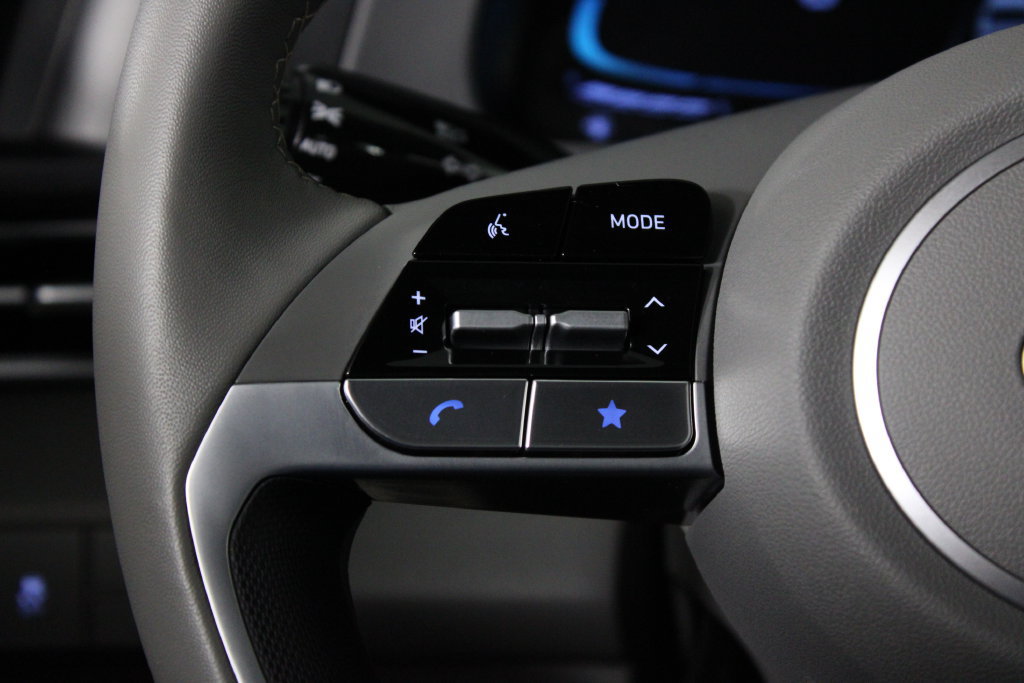 Certified 2026 Hyundai Elantra Sport FWD image 26