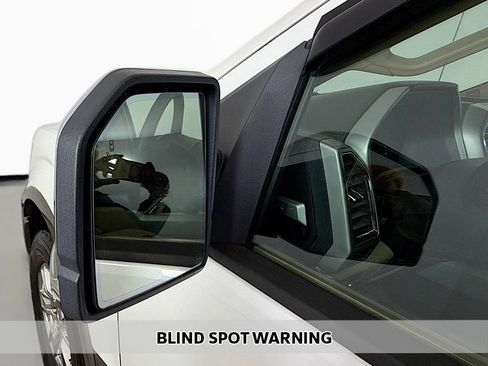 Used 2015 Ford F150 Lariat image 5