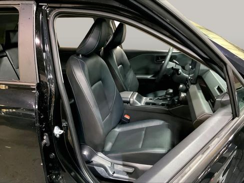 Used 2026 Toyota RAV4 XLE Premium AWD/4WD image 9