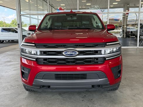 Used 2022 Ford Expedition Max XLT AWD/4WD image 6