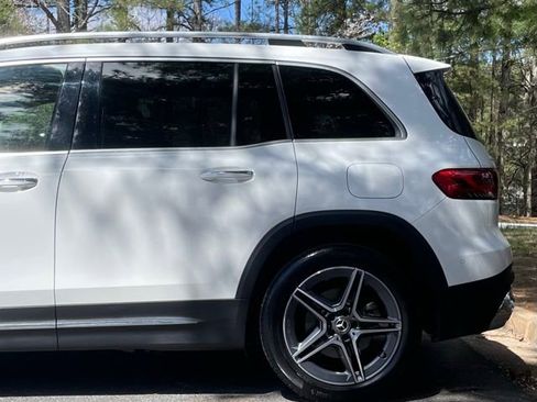 Used 2021 Mercedes-Benz GLB 250 4MATIC w/ AMG Line image 6