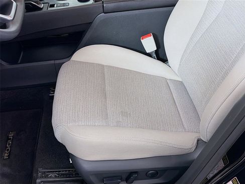Used 2023 Nissan Rogue SV AWD/4WD image 20