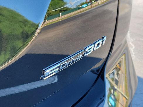 Used 2024 BMW X3 sDrive30i w/ Premium Package image 6