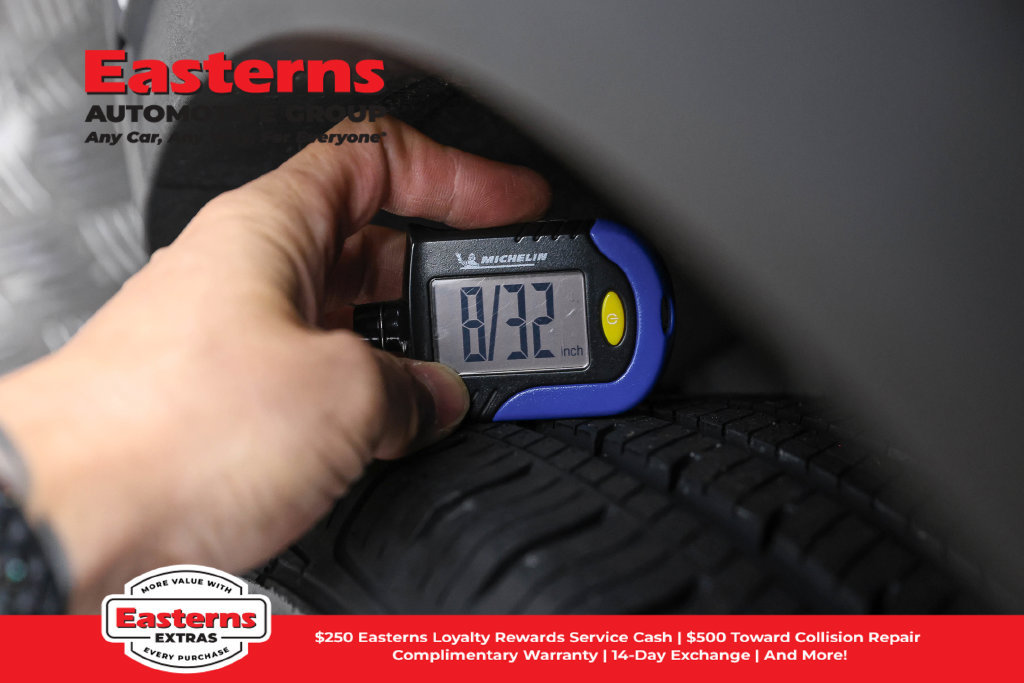 Used 2022 Ford Escape S AWD/4WD image 27