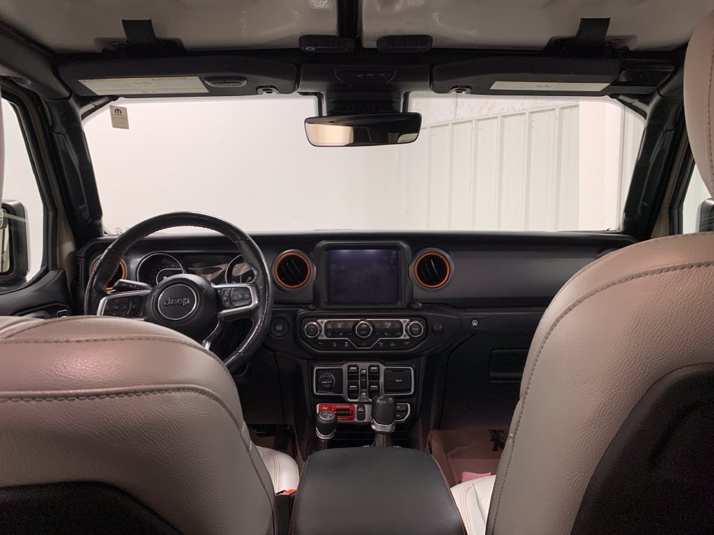 Used 2022 Jeep Gladiator Mojave w/ Cold Weather Group AWD/4WD image 21