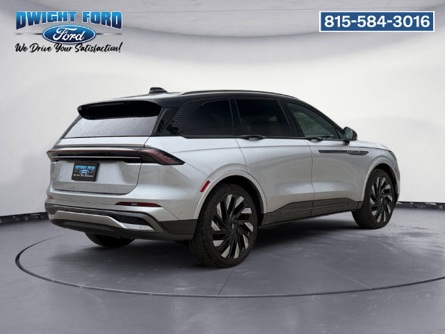 Used 2024 Lincoln Nautilus Reserve w/ Jet Appearance Package (87T) AWD/4WD image 5