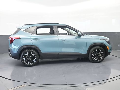 Used 2025 Kia Seltos EX w/ EX Sunroof Package FWD image 7