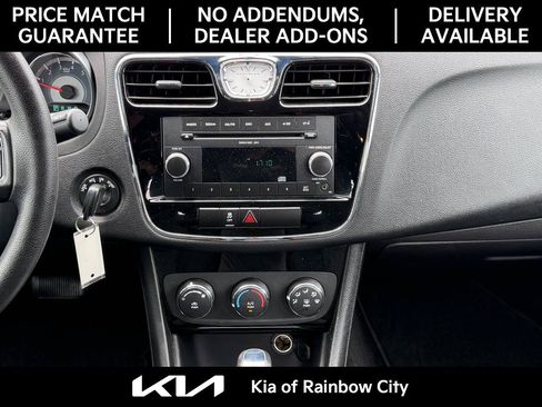 Used 2011 Chrysler 200 LX FWD image 29