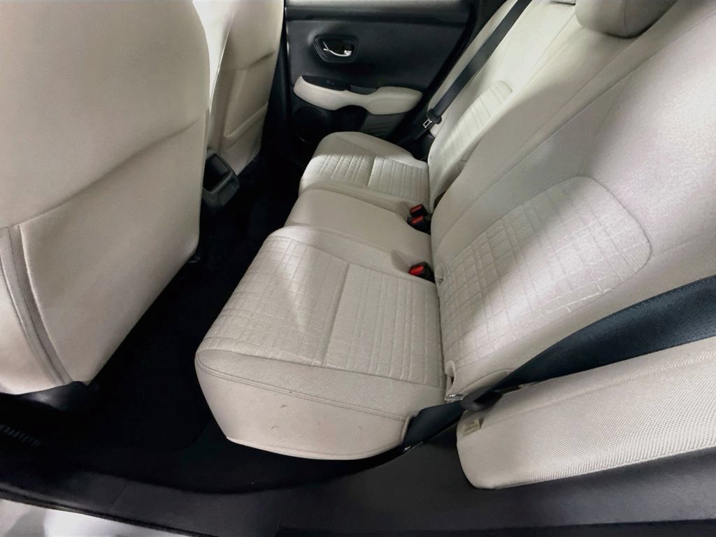 Used 2025 Honda HR-V LX image 26