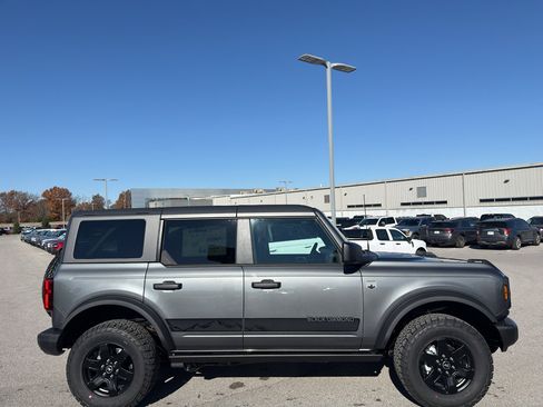 New 2025 Ford Bronco Big Bend w/ Black Diamond Package AWD/4WD image 4