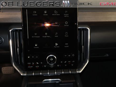 Certified 2024 GMC Acadia Denali image 27