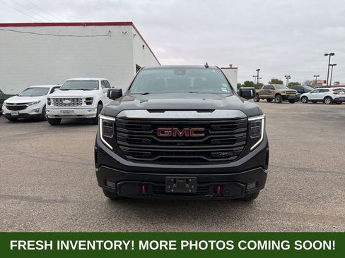 Used 2023 GMC Sierra 1500 AT4 w/ Technology Package image 2
