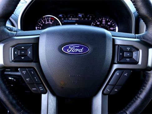 Used 2019 Ford Expedition XLT w/ Equipment Group 202A image 12