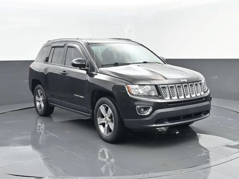 Used 2016 Jeep Compass High Altitude AWD/4WD image 3