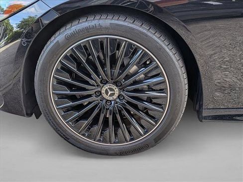 Used 2024 Mercedes-Benz CLE 300 4MATIC Coupe image 20