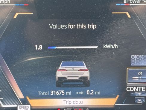 Used 2024 BMW i7 xDrive60 AWD/4WD image 22