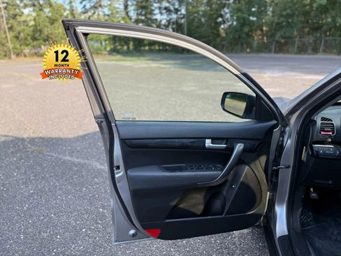 Used 2015 Kia Sorento LX image 63