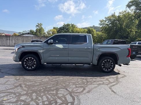 Used 2026 Toyota Tundra Limited AWD/4WD image 6