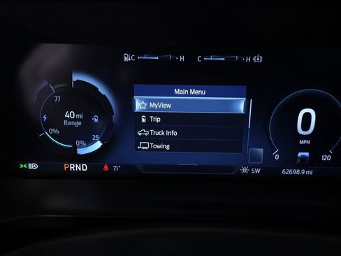 Used 2022 Ford F150 Lightning Lariat image 4