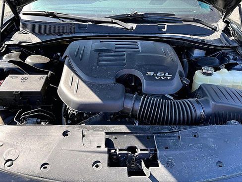 Used 2020 Dodge Charger SXT image 9