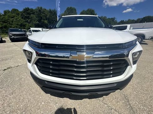 Used 2024 Chevrolet TrailBlazer LS w/ LS Convenience Package FWD image 33
